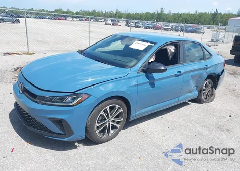 2025 Volkswagen Jetta 1.5T Sport from USA, damaged, VIN 3VWBX7BU1SM014774